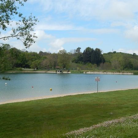 Hotel Camping Du Moulin Meyrieu-les-Etangs Exterior foto